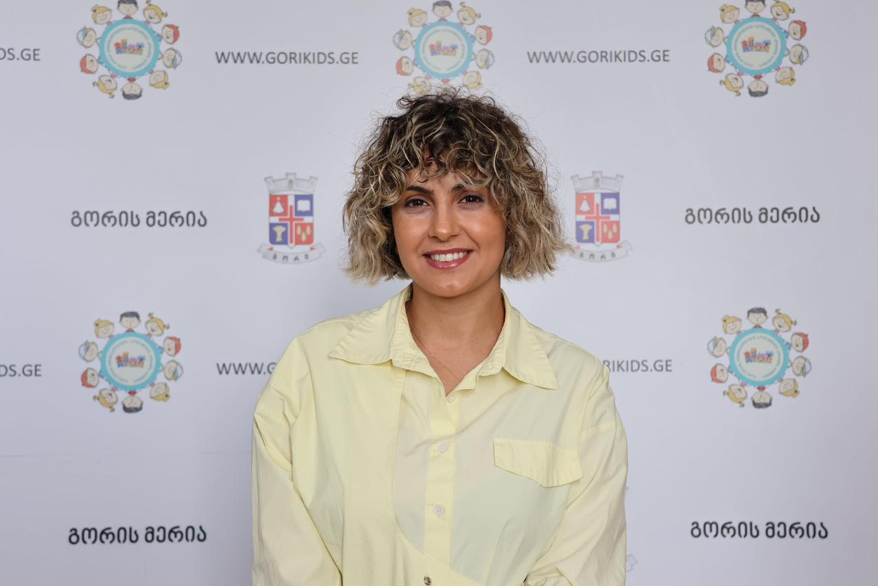 ელენე მეხატიშვილი